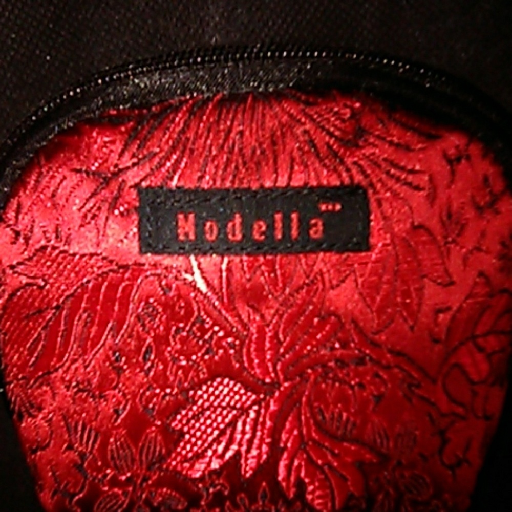 RED zipper bag